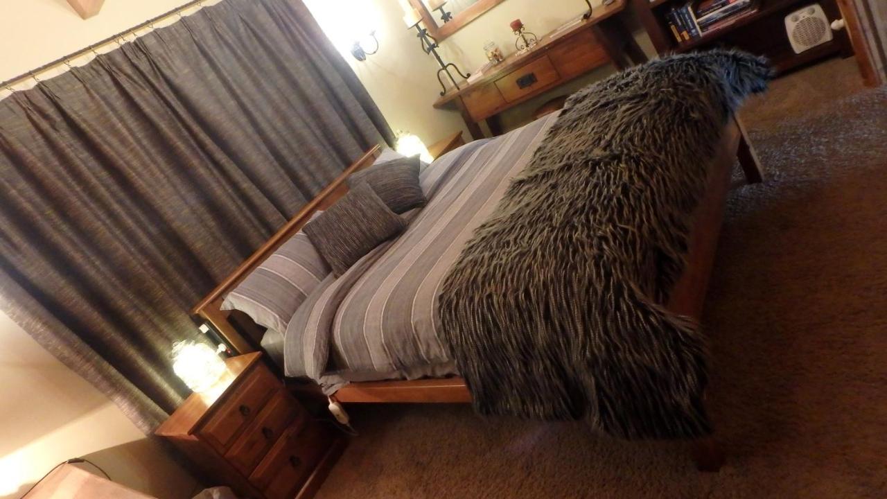 Tree House Lodge Bed & Breakfast Cheviot Exterior foto